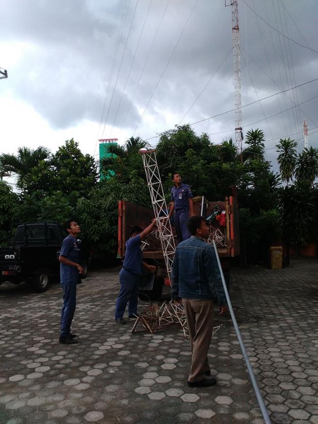 Evakuasi tower SIAK Disdukcapil 