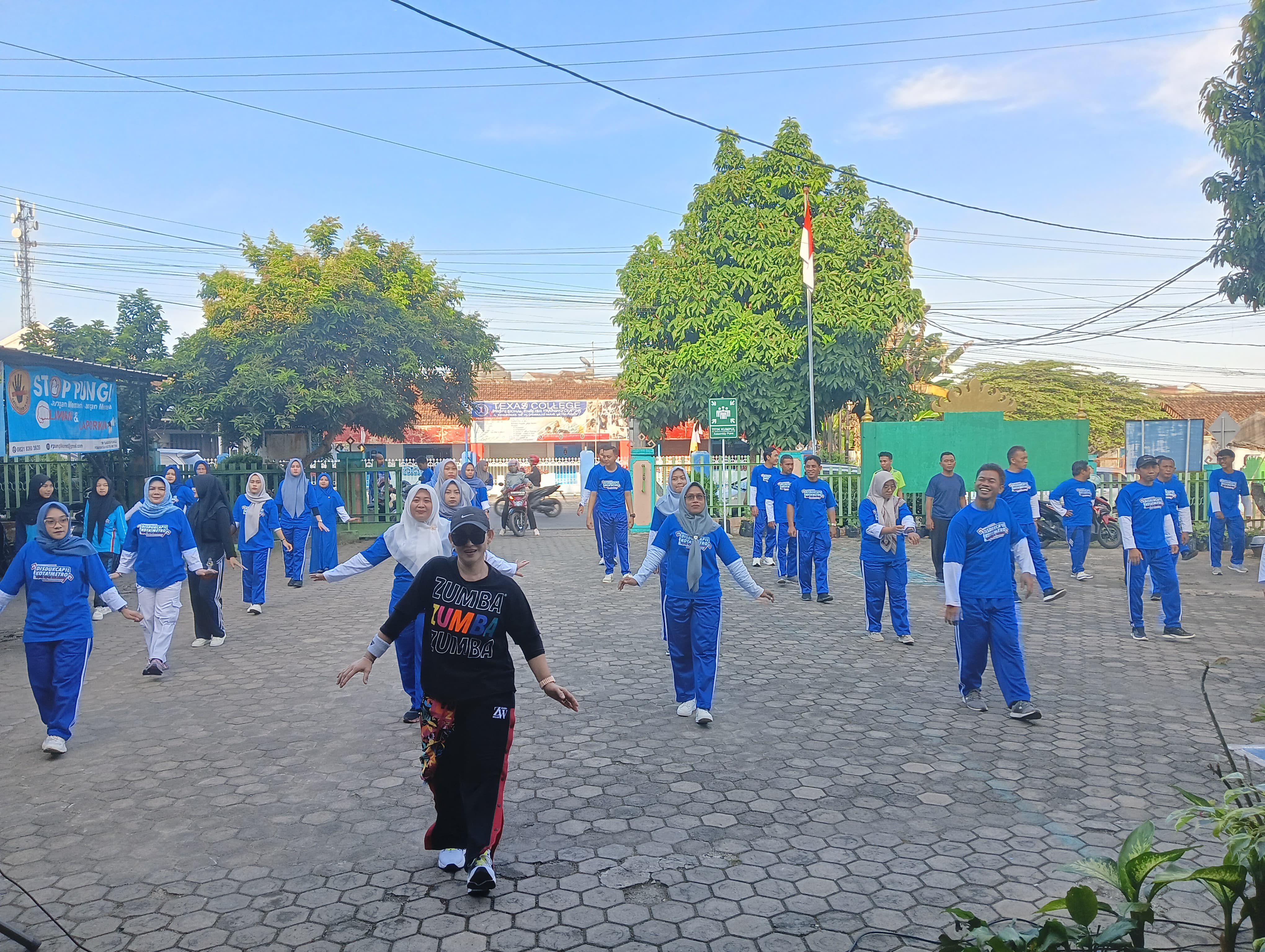 Senam Pagi Dinas Dukcapil Kota Metro