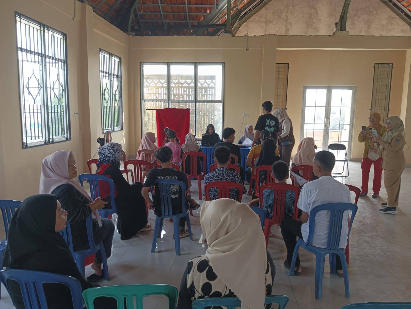 Jemput Bola Adminduk Sasar Warga Iringmulyo dan Lansia Purwosari
