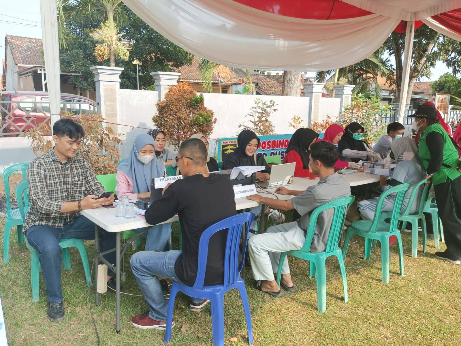 Silaturahmi Jempol Simoti Disdukcapil Kota Metro Jemput Bola Aktivasi IKD di Kelurahan Yosorejo