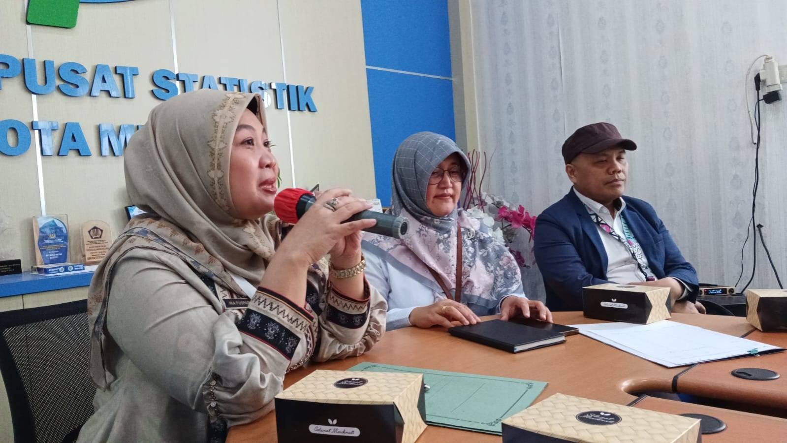 Kepala Disdukcapil Kota Metro Menjadi Narasumber pada kegiatan BPS Kota Metro "SELASIH Selasa Asyik dan Harmonis"