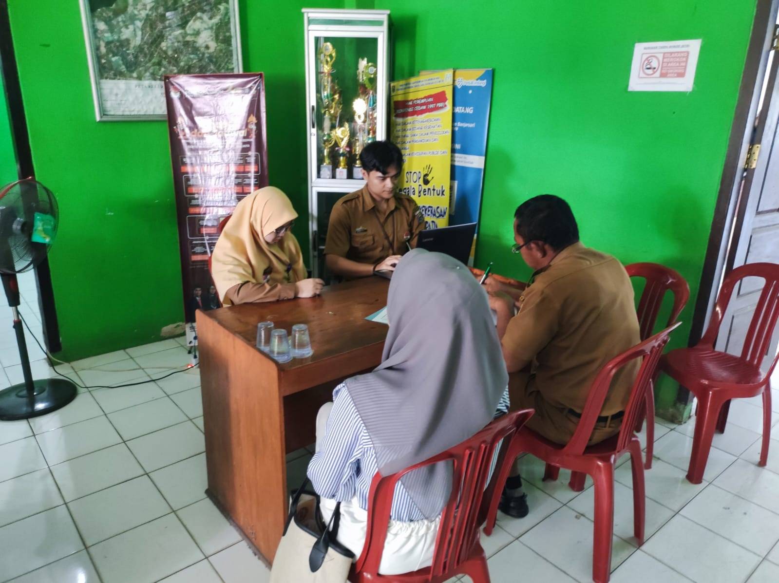 Kegiatan Gelluk Mengan Pai di Kelurahan Banjarsari