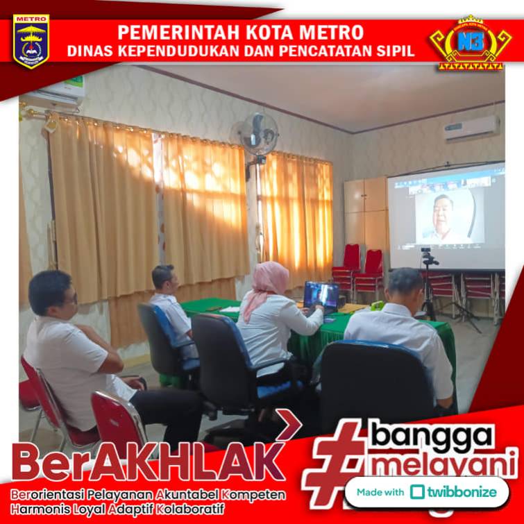 Disdukcapil Kota Metro mengikuti zoom Dukcapil Belajar
