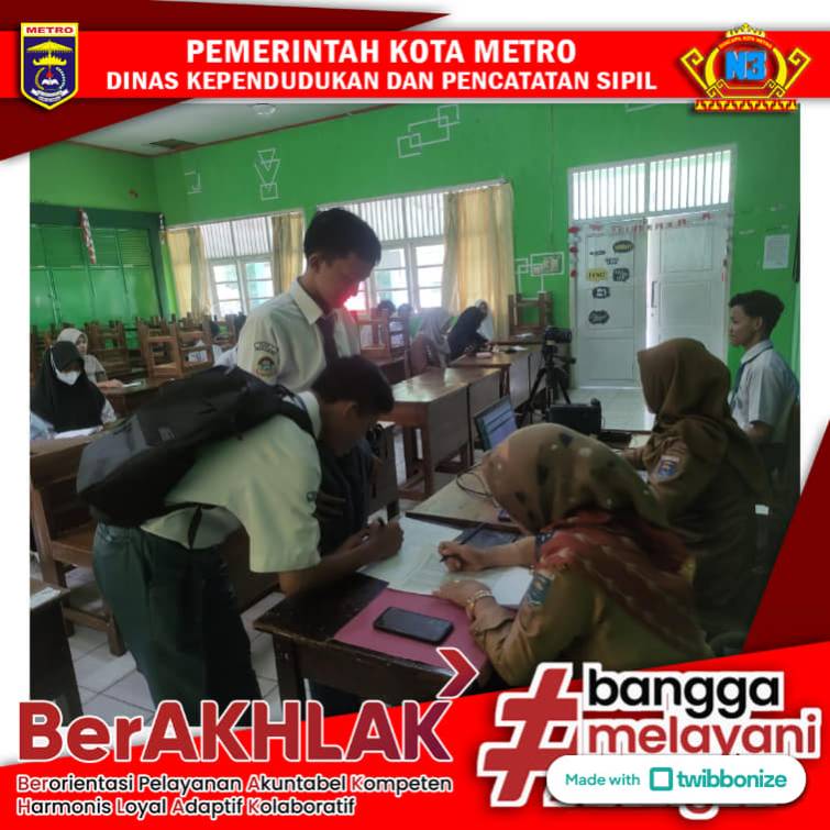 PEREKAMAN KTP-EL KELILING KE MAN 1 KOTA METRO