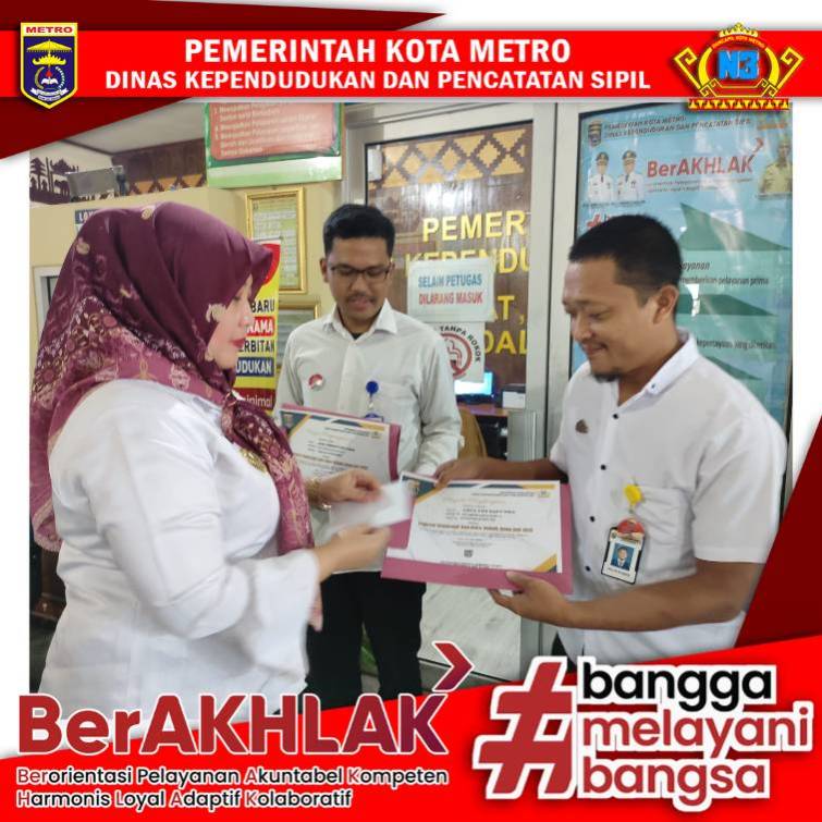 Pemberian Piagam Penghargaan