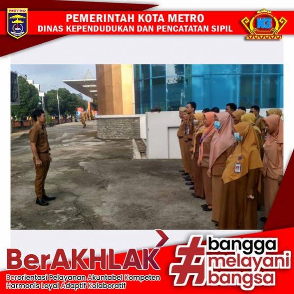 Pelaksanaan Apel Pagi di Mal Pelayanan Publik Kota Metro