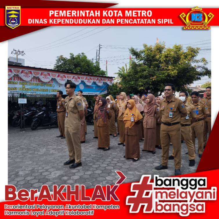 Pelaksanaan Apel Pagi Disdukcapil Kota Metro