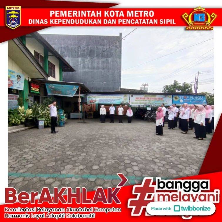 Pelaksanaan Apel Pagi Disdukcapil Kota Metro