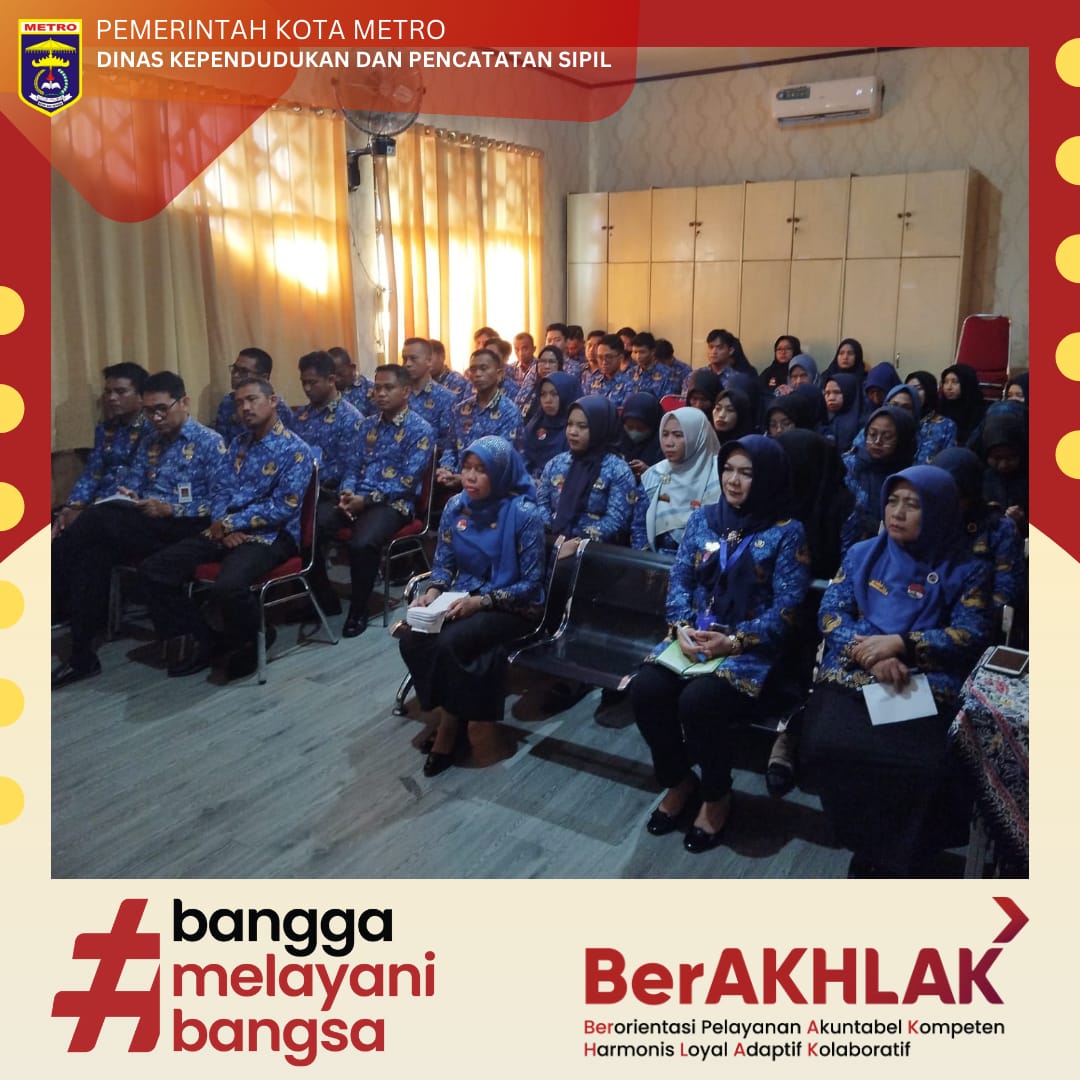 Briefing Mingguan dan koordinasi Pegawai Disdukcapil Kota Metro