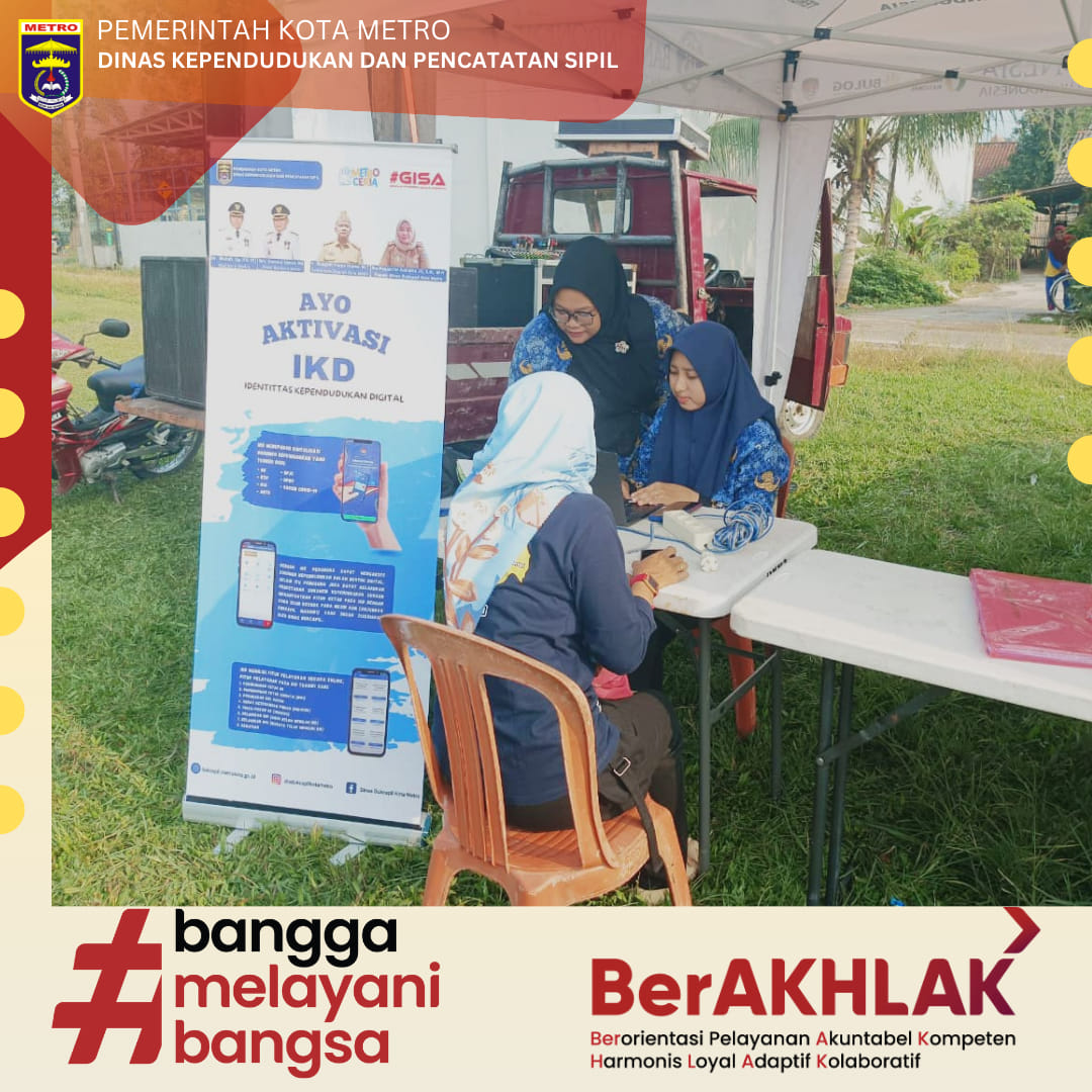 MENUJU ADMINISTRASI DIGITAL DISDUKCAPIL LAKSANAKAN AKTIVASI IKD PADA PASAR AGROCERIA