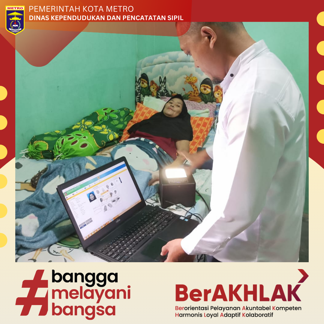 Disdukcapil Kota Metro Melaksanakan Perekaman KTP untuk Warga Sakit di Kelurahan Purwosari