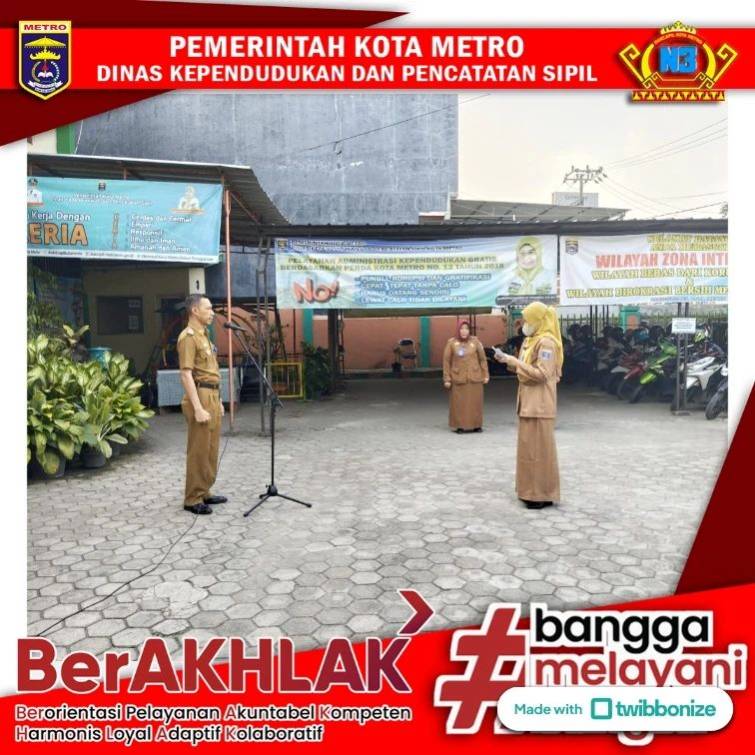 Pelaksanaan Apel Pagi Disdukcapil Kota Metro