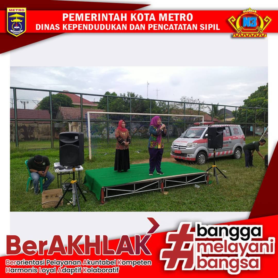 inas Kependudukan dan Pencatatan Sipil Kota Metro melaksanakan Aktivasi Identitas Kependudukan Digital pada kegiatan Pasar Tani Agro Ceria
