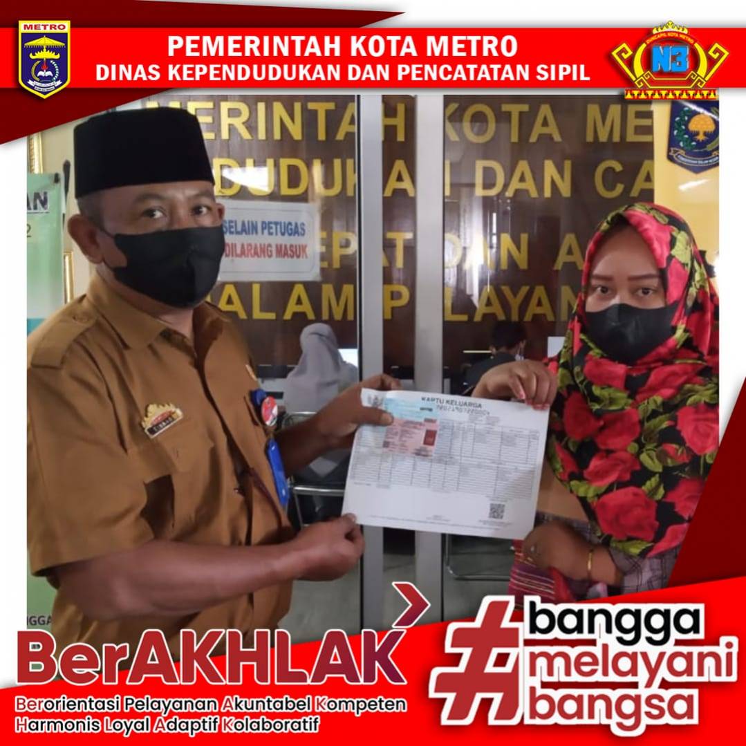Penyerahan Dokumen Langsung Kepada Warga