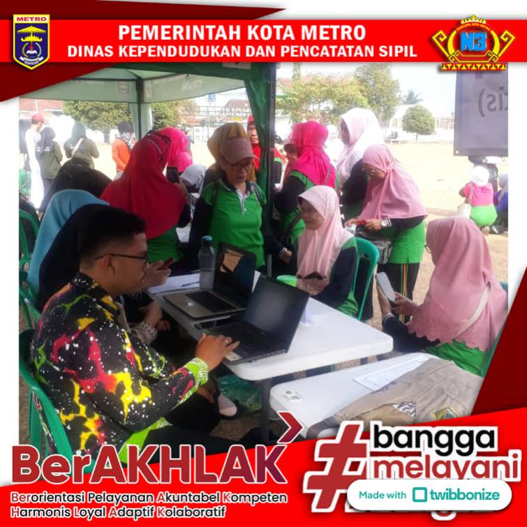 Jemput Bola Pelayanan IKD di Pasar Tani Agroceria
