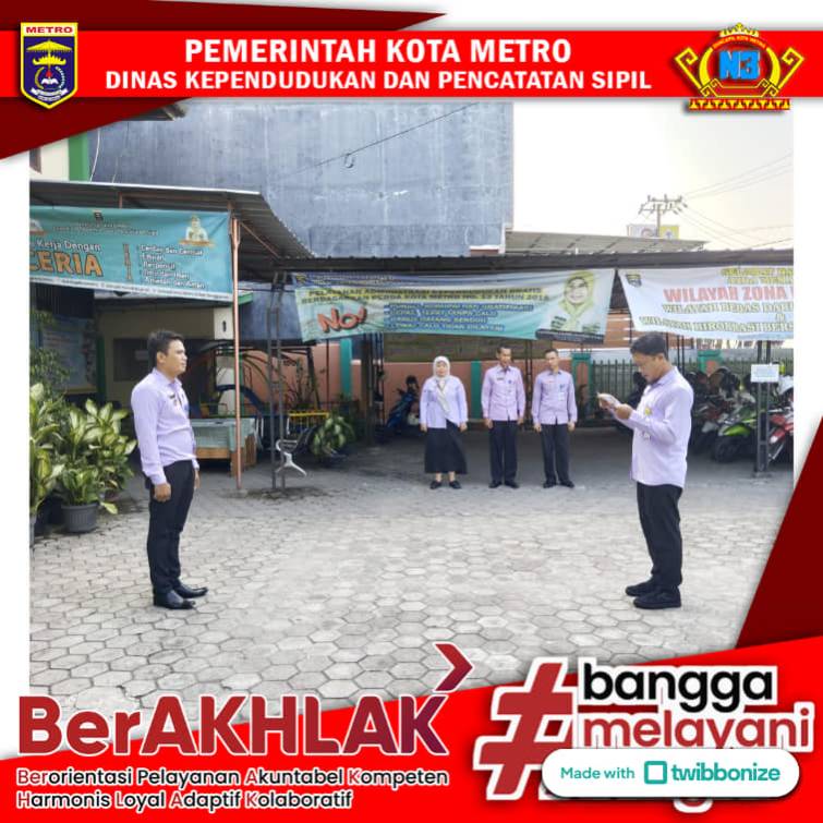 Pelaksanaan Apel Pagi Disdukcapil Kota Metro