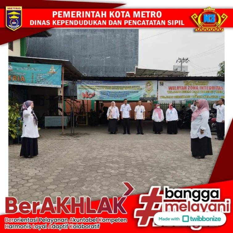 Pelaksanaan Apel Pagi Disdukcapil Kota Metro