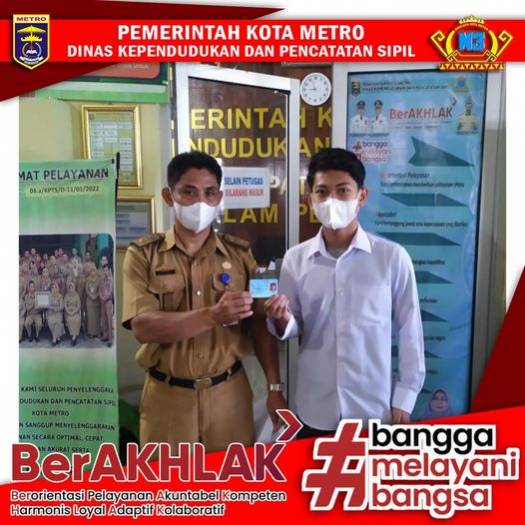 Penyerahan Dokumen Langsung Kepada Warga