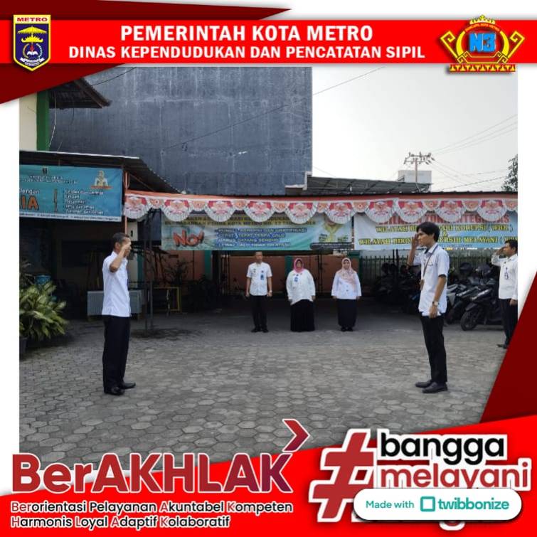 Pelaksanaan Apel pagi Dinas Dukcapil Kota Metro