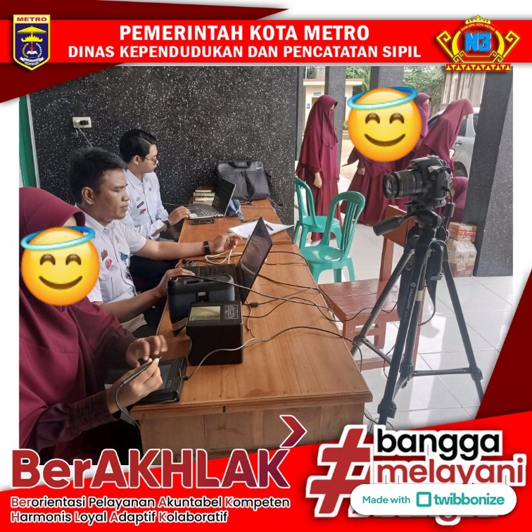 Perekaman KTP Elektronik di Ponpes Darul Mutaqin, Disdukcapil Kota Metro Bergerak Cepat