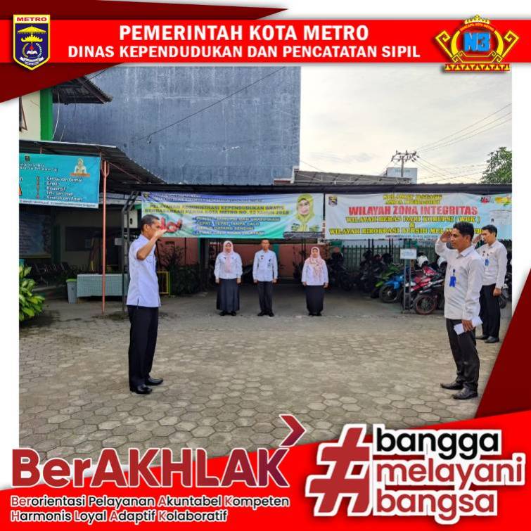 Pelaksanaan Apel Pagi Disdukcapil Kota Metro