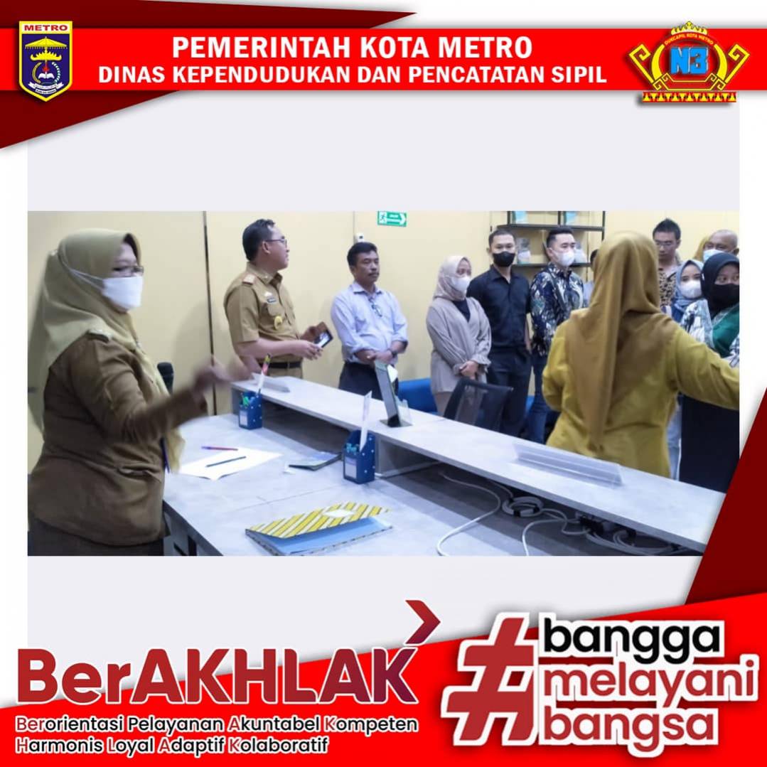 Kegiatan Disdukcapil Kota Metro pada Mal Pelayanan Publik di Kota Metro
