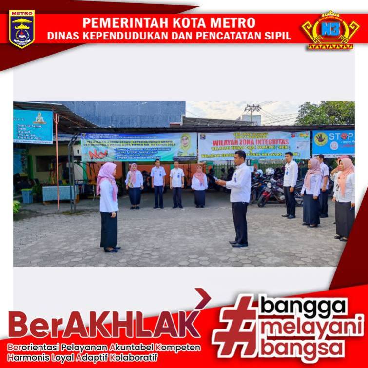 Pelaksanaan Apel Pagi Disdukcapil Kota Metro