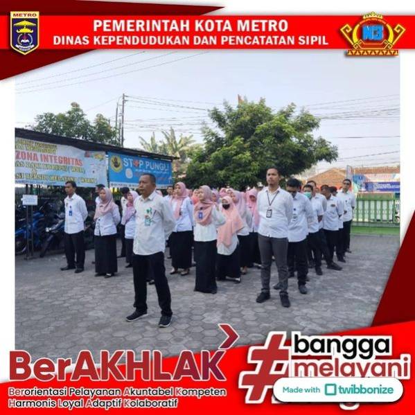 Pelaksanaan Apel Pagi Disdukcapil Kota Metro
