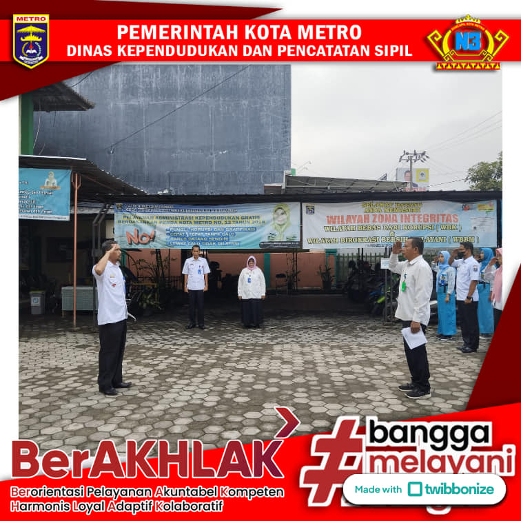 Pelaksanaan Apel Pagi Disdukcapil Kota Metro