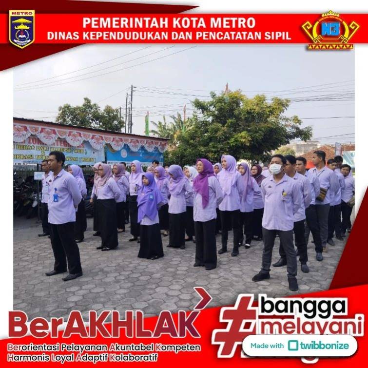 Pelaksanaan Apel Pagi Disdukcapil Kota Metro