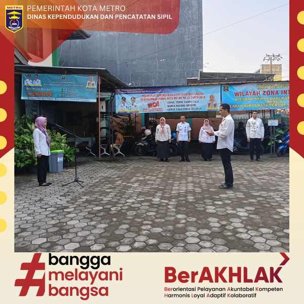 Pelaksanaan Apel Pagi Dukcapil Metro
