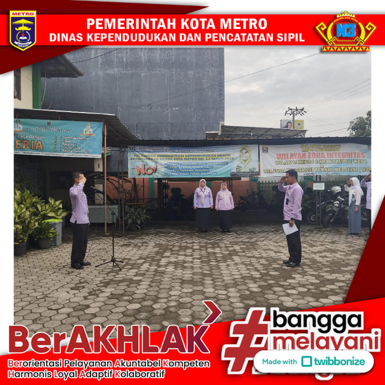 Pelaksanaan Apel pagi Dinas Dukcapil Kota Metro
