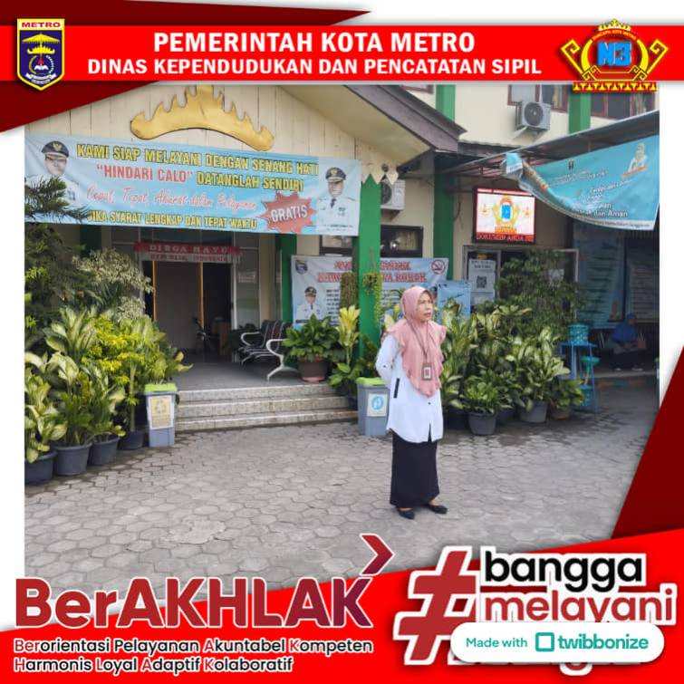 Pelaksanaan Apel Pagi Disdukcapil Kota Metro