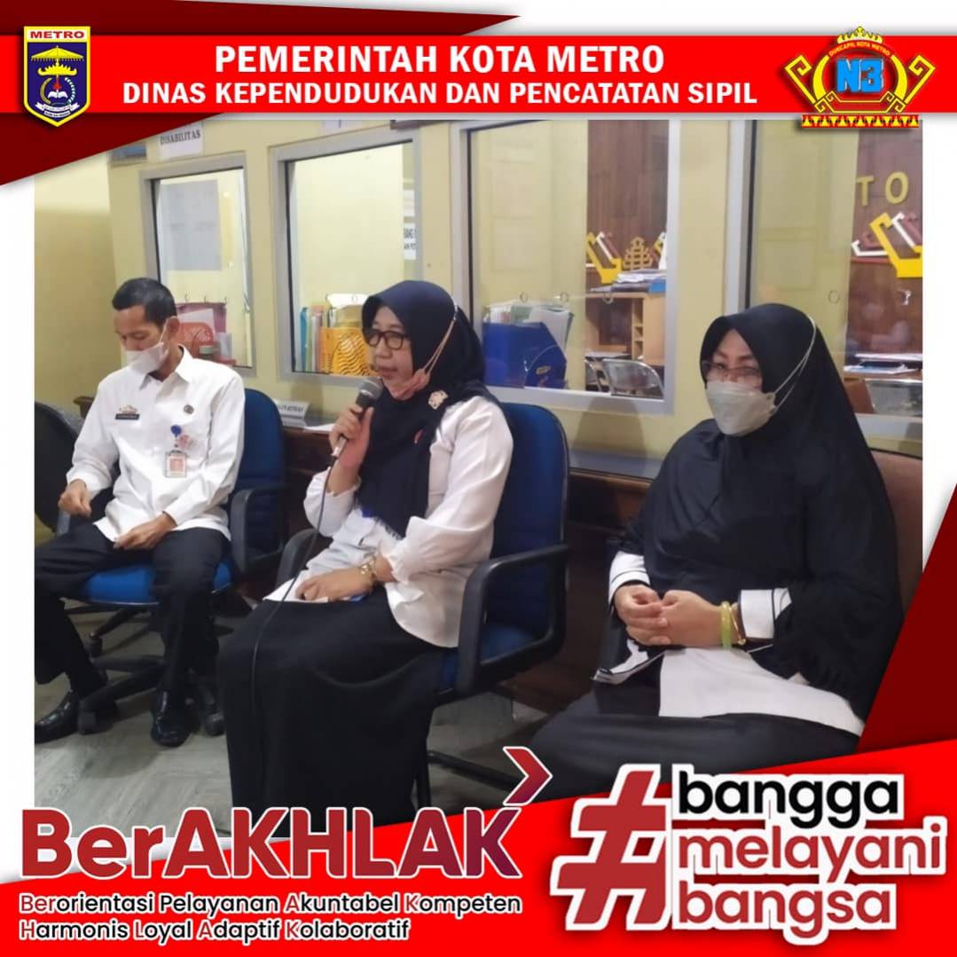 Rapat Staff dan Pelepasan Pegawai Dinas  Dukcapil Kota Metro