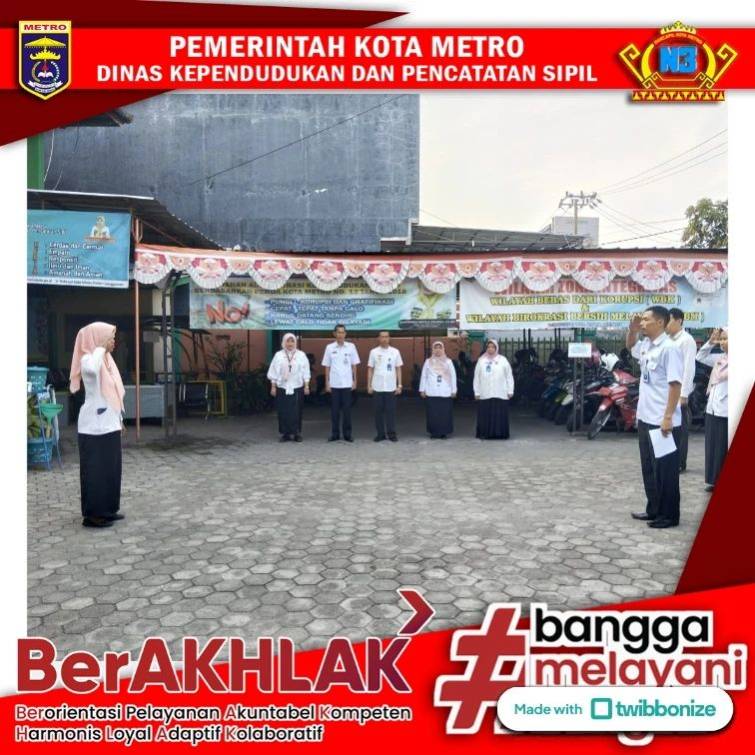 Pelaksanaan Apel Pagi Disdukcapil Kota Metro