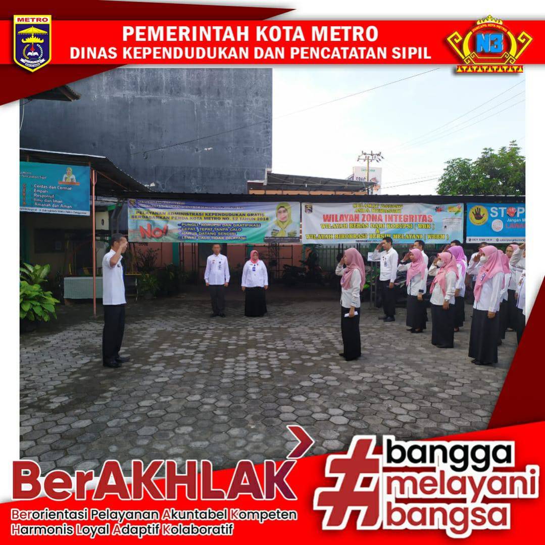 Pelaksanaan Apel pagi Dinas Dukcapil Kota Metro