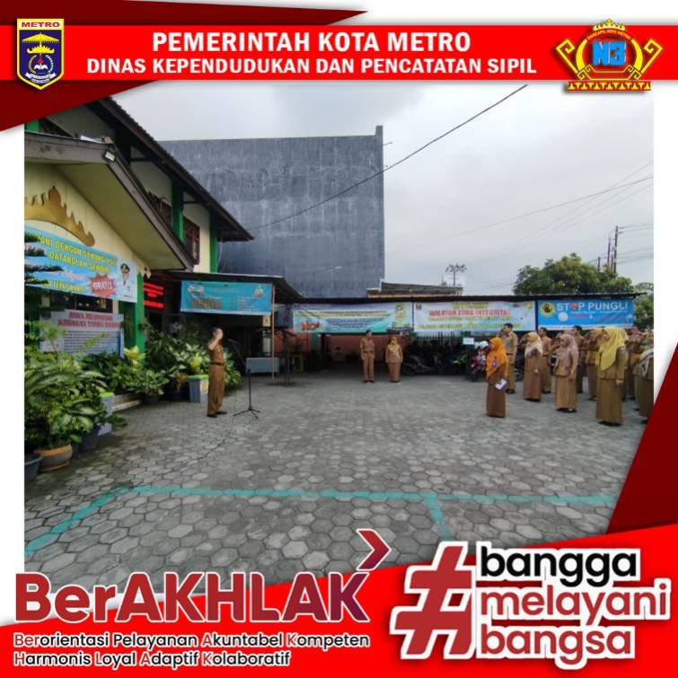 Pelaksanaan Apel Pagi Disdukcapil Kota Metro