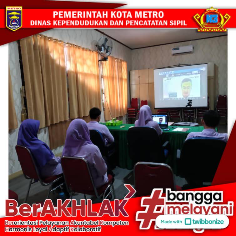 Disdukcapil Kota Metro mengikuti zoom Tindak Lanjut FKP