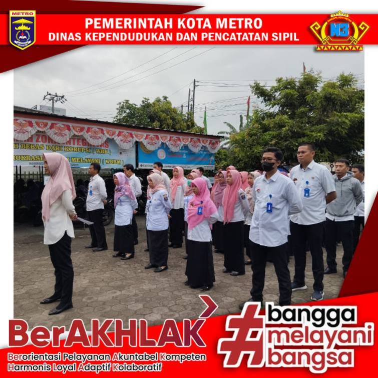 Pelaksanaan Apel Pagi Disdukcapil Kota Metro
