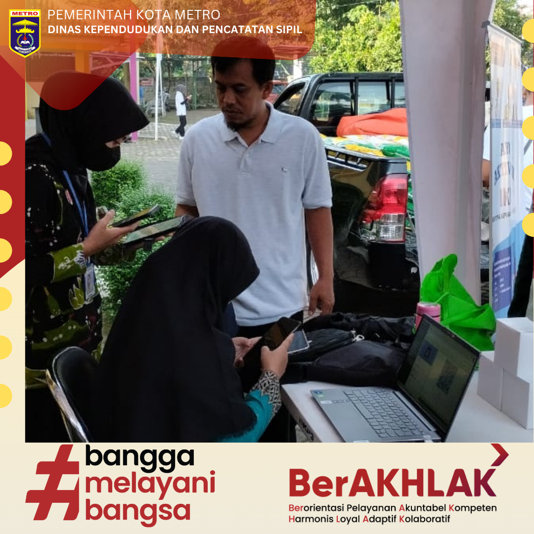Menuju Administrasi Digital Disdukcapil Laksanakan Aktivai IKD Pada Pasar Agroceria 