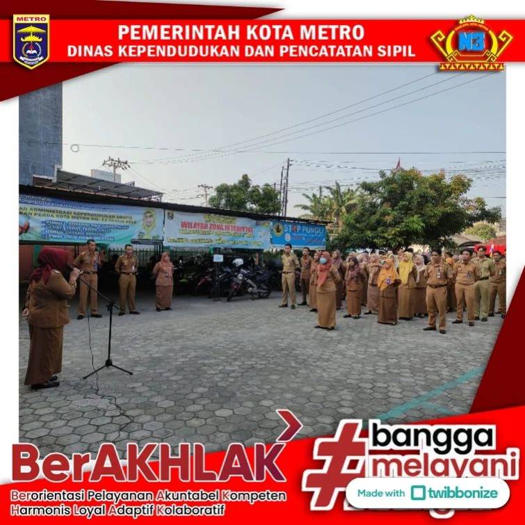 Pelaksanaan Apel Pagi Disdukcapil Kota Metro