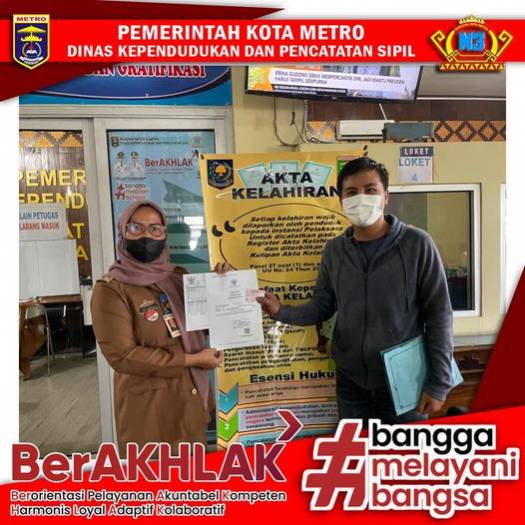 Penyerahan Dokumen Langsung Kepada Warga