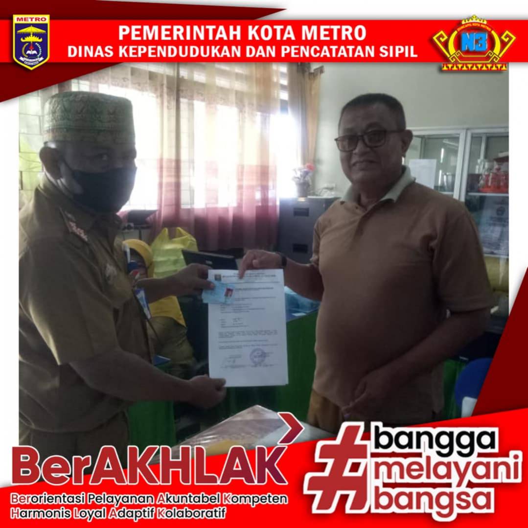 Penyerahan KTP-el ke Sekolah