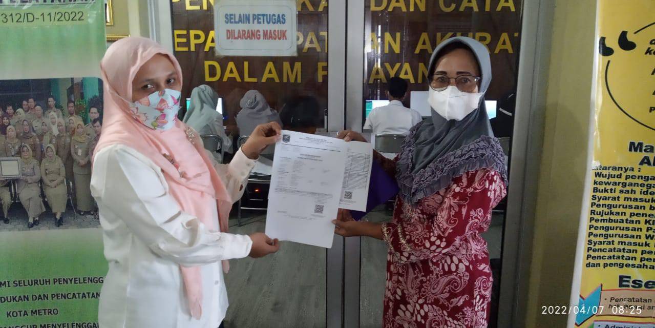 Penyerahan Dokumen Langsung Kepada Warga