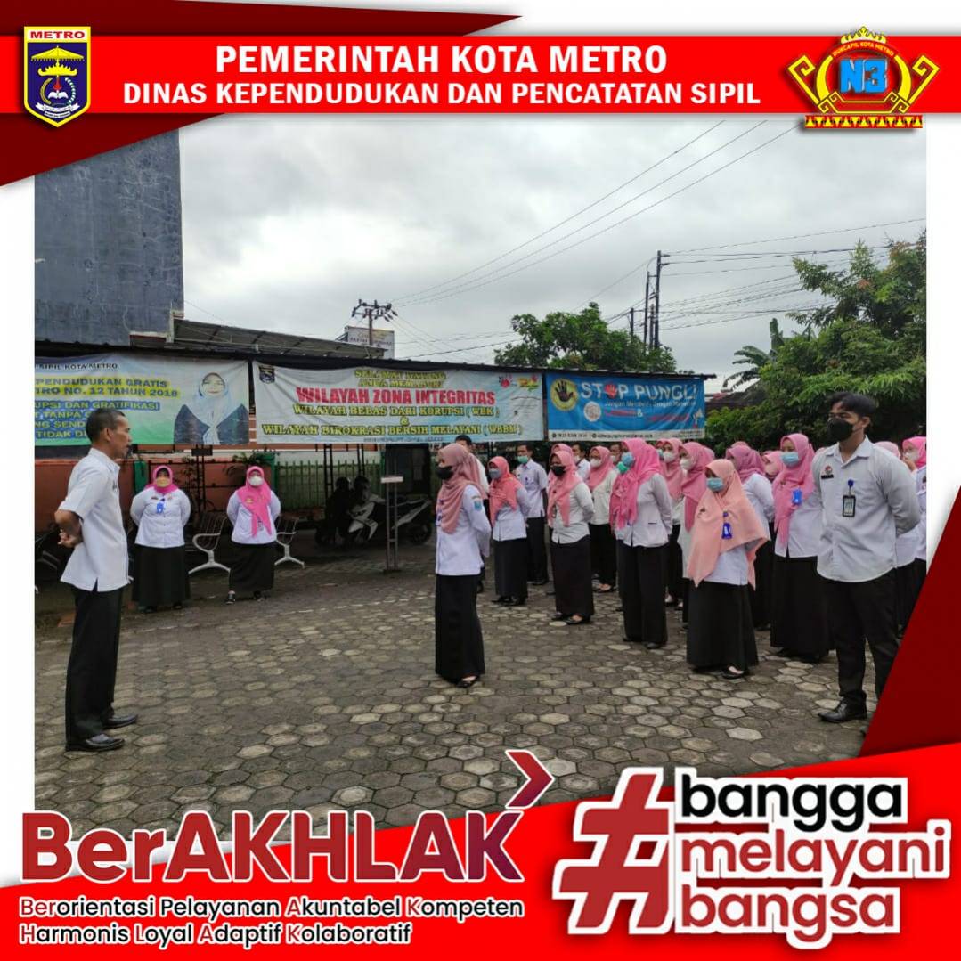 Pelaksanaan Apel Pagi Dinas Dukcapil Kota Metro