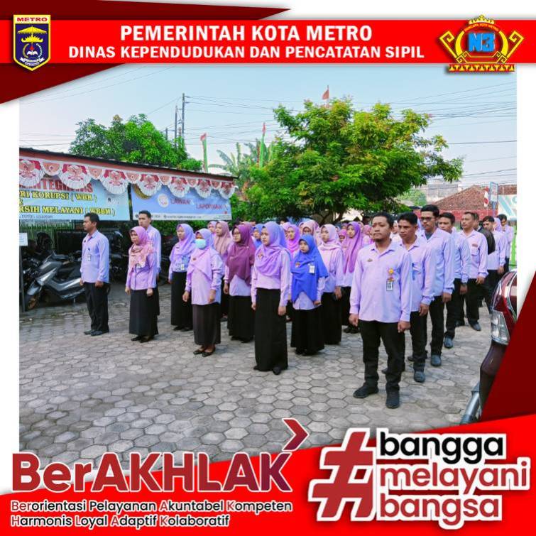 Pelaksanaan Apel Pagi Disdukcapil Kota Metro