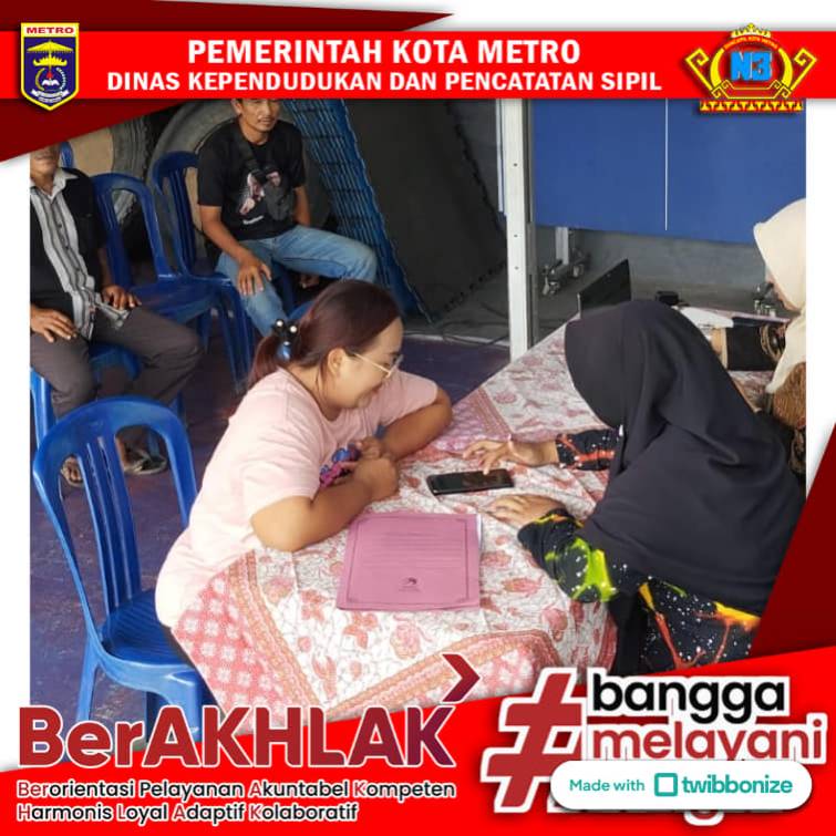 Jemput Bola Pelayanan Aktivasi IKD  di Kampung Literasi Bung Yos