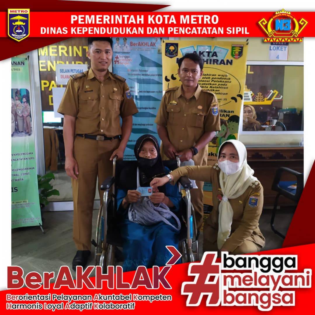Penyerahan Dokumen Langsung Kepada Warga