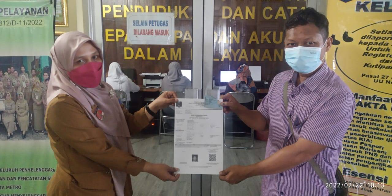 Penyerahan Dokumen Langsung Kepada Warga