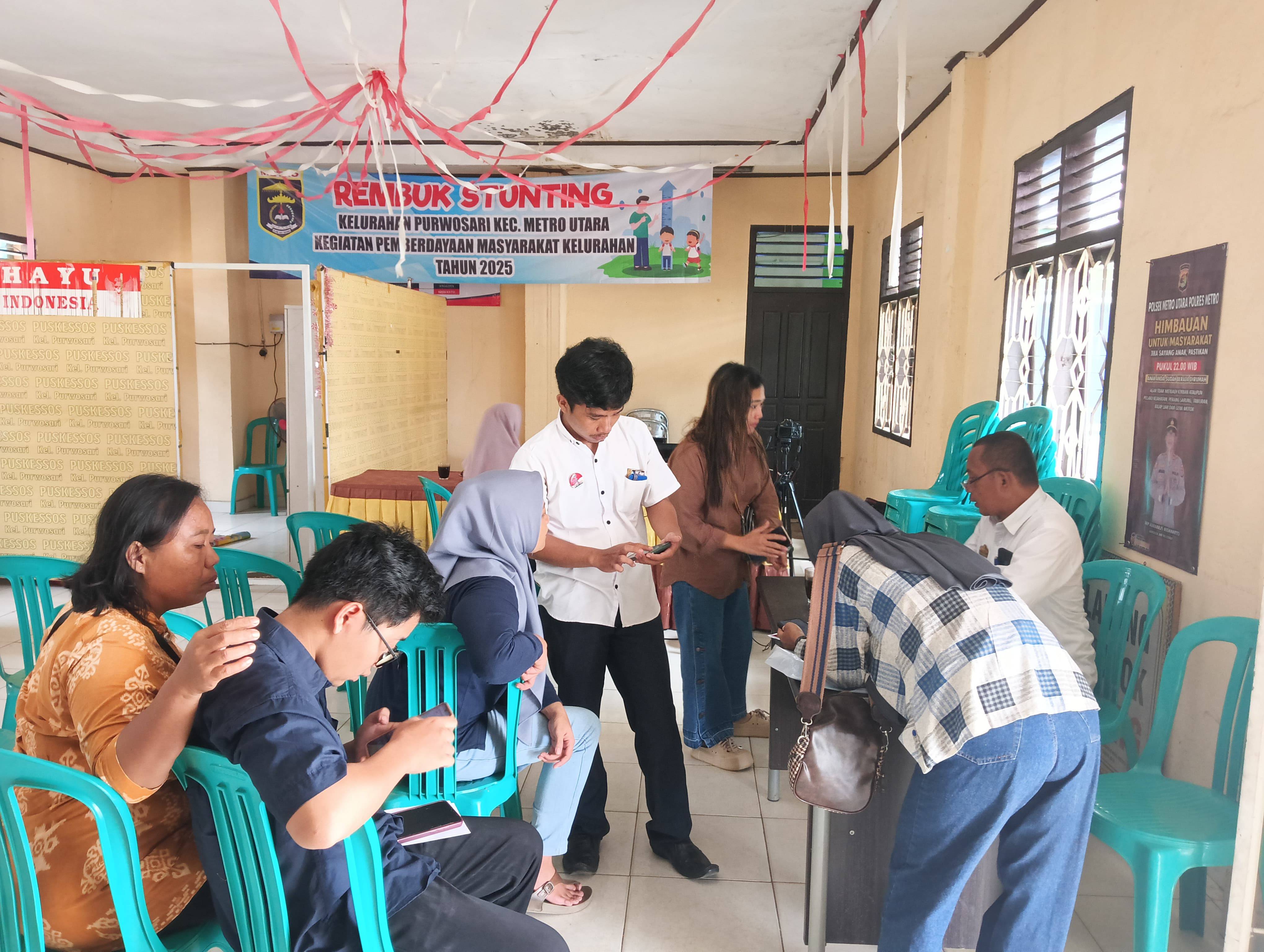 Disdukcapil Metro Jemput Bola Perekaman KTP Pemula, Aktivasi IKD, dan KIA di Kelurahan Purwosari